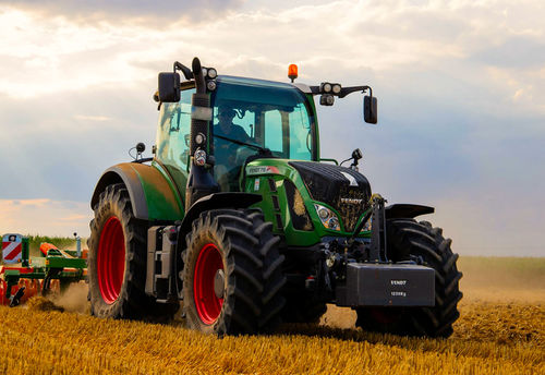Laatste bedrijfscasus over Landbouwmachines  Landbouwtractor